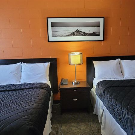 Roadking Inns Motel カルガリー エクステリア 写真